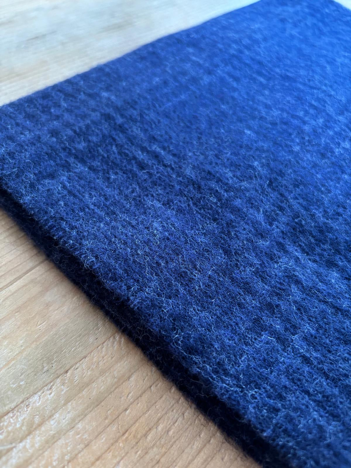 Pennine Scarf - Navy Glen