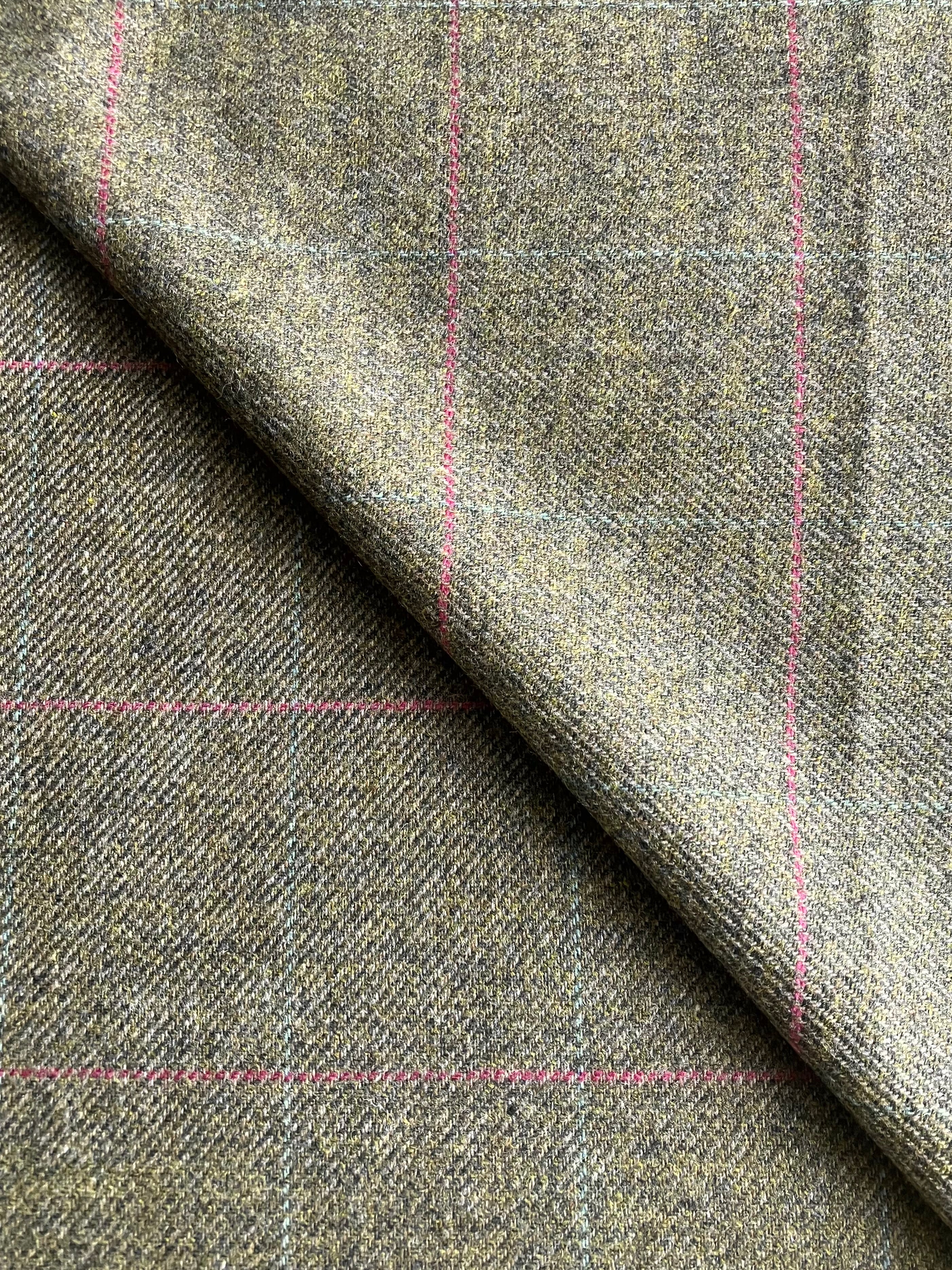 PFS052 - 95% Lambswool 5% Cashmere, 320g - Dark Fawn/Blue/Pink (3.7m)