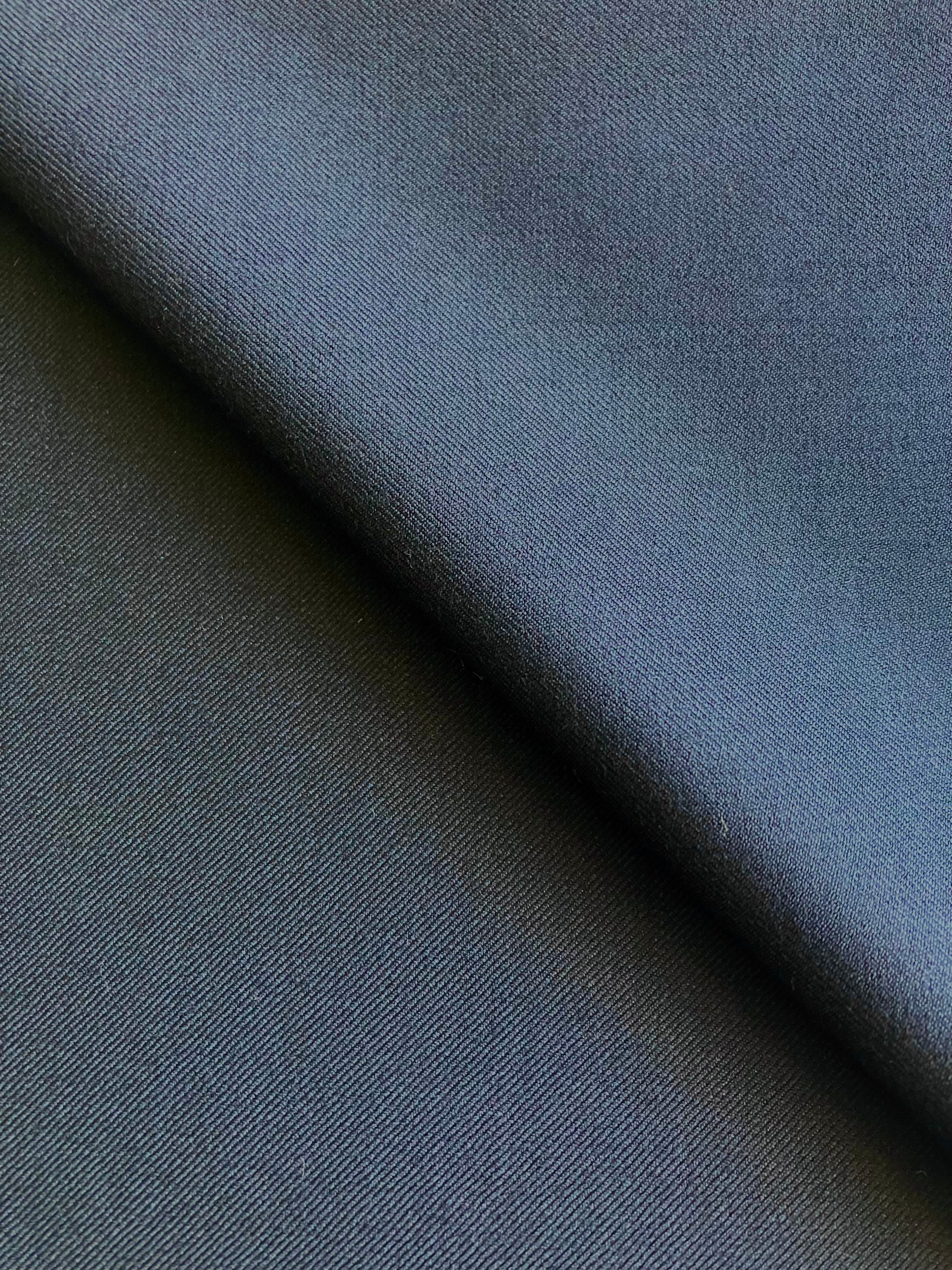 PF022 - 100% Super 150s & Cashmere Twill Suiting - Navy (3.2m)