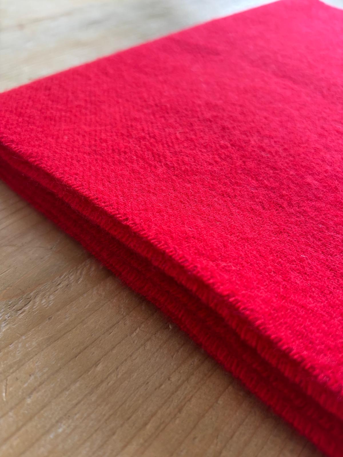 Pennine Scarf - Scarlet