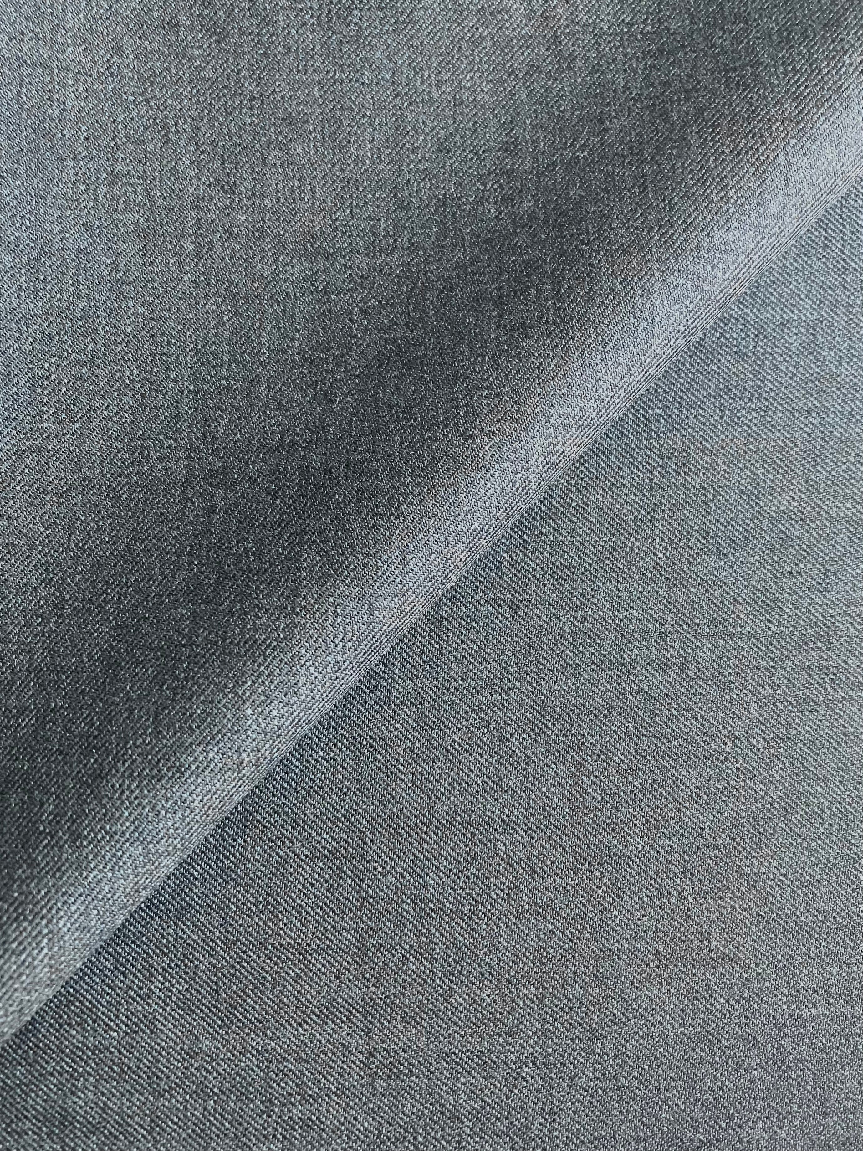 PFS008 - 100% Superfine Merino Wool Suiting - Light/Mid Grey (3.05m)