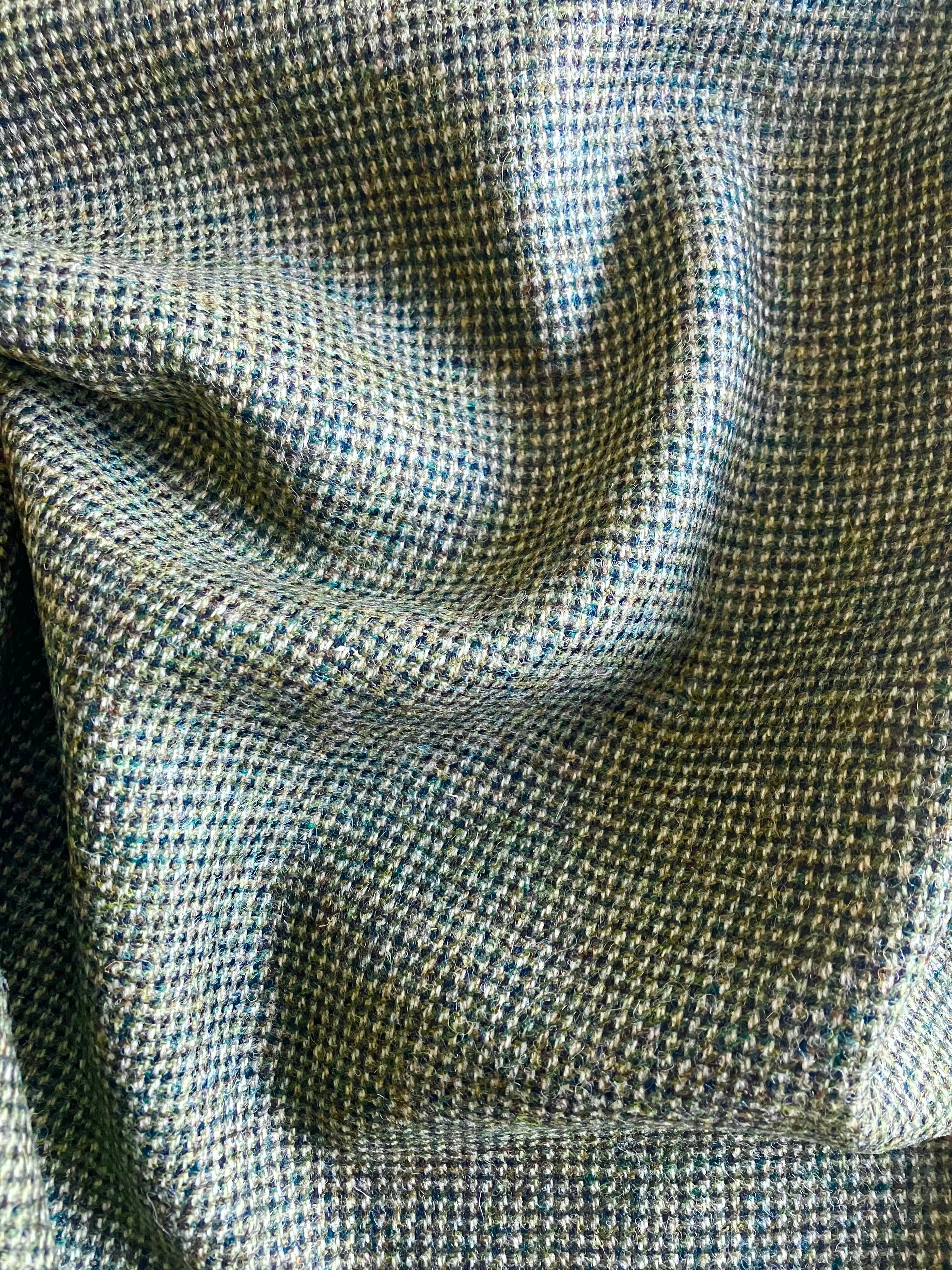 PFS070 - 100% Wool Hairline Tweed - Moss Green (2.4m)